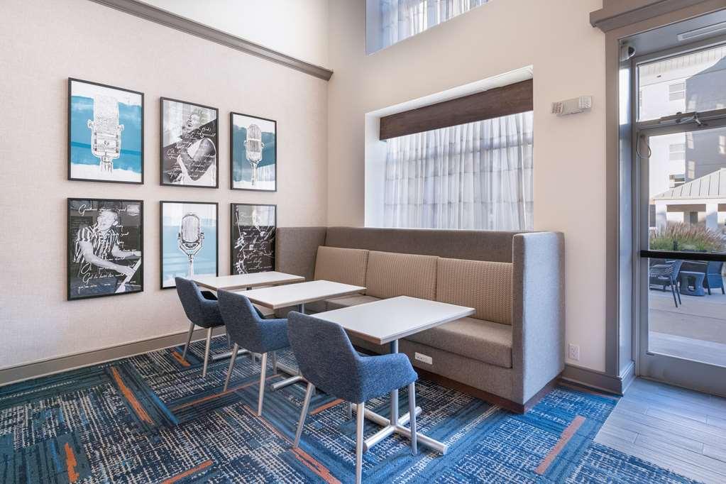 Hampton Inn & Suites Memphis East Germantown Area Ресторант снимка